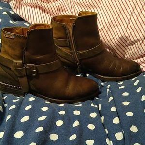 Beautiful Pikolinos Ankle Boots